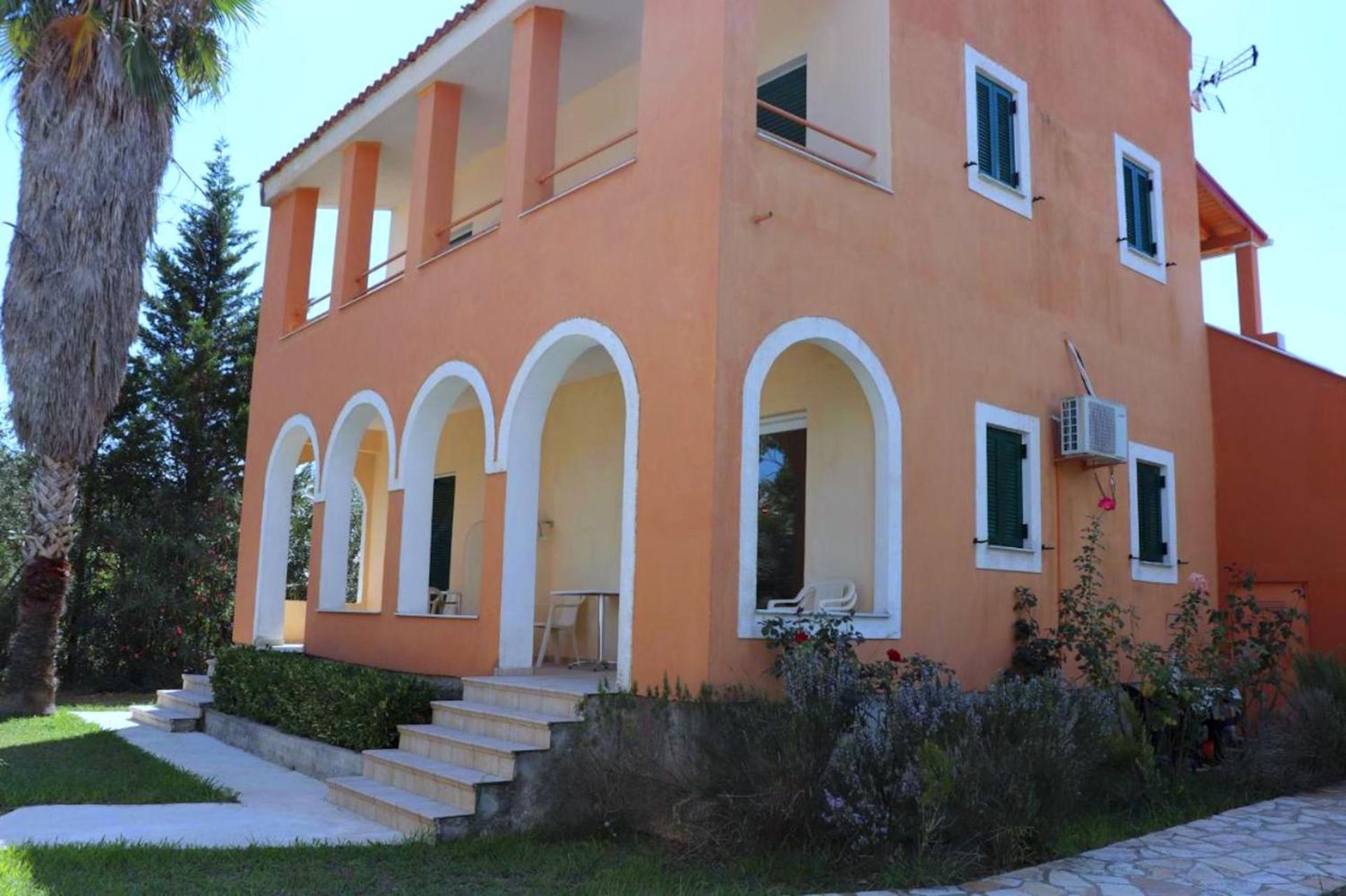 Irini Apartments And Studios Kávosz Kültér fotó